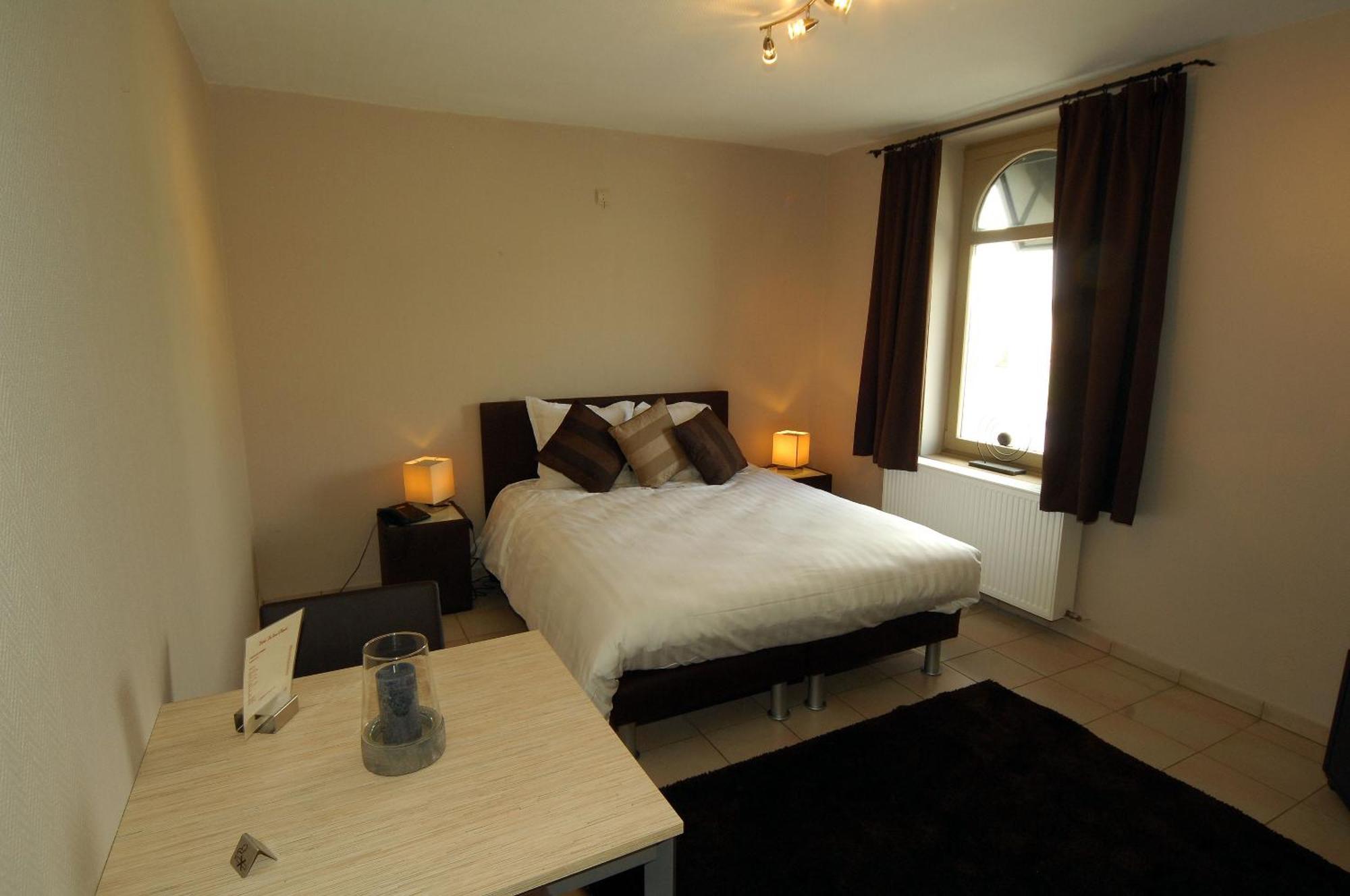 גמבלו Hotel Le Saint Loup מראה חיצוני תמונה